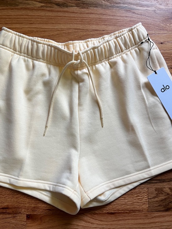 ALO Yoga Pants - ALO Yoga Candlelight Yellow High-Rise Athletic Shorts with Drawstring